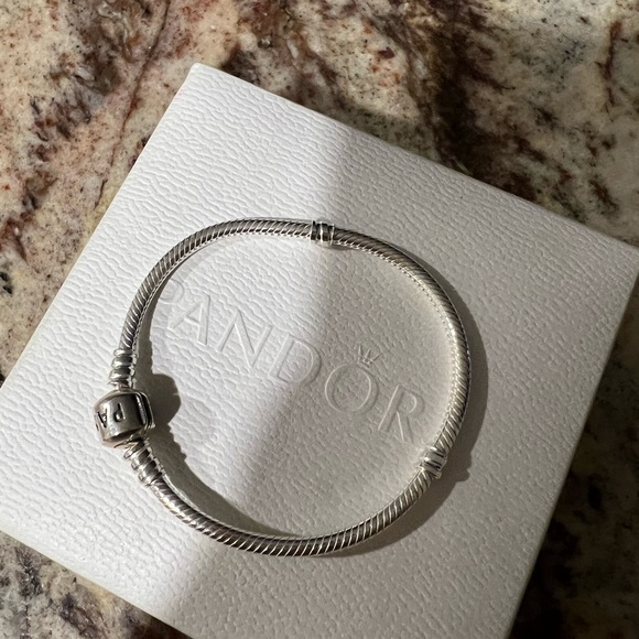 Pandora bracelet - Picture 3 of 4